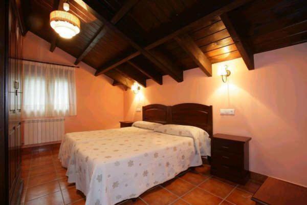 Apartamentos El Castaneu Corao Екстер'єр фото